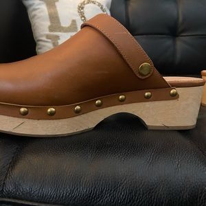 Womens JCrew Clogs! NEW NEVER WORN